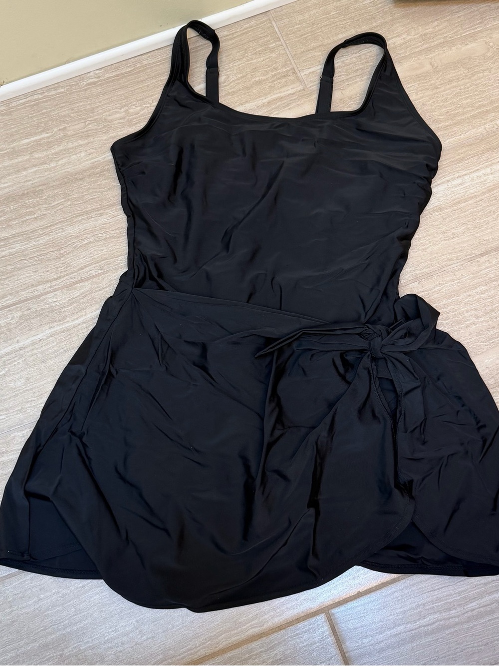 Classic Black Tie-Waist Swim Dress size L
